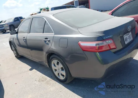 2008 Toyota Camry Le z USA, uszkodzony, nr VIN 4T4BE46K28R038944